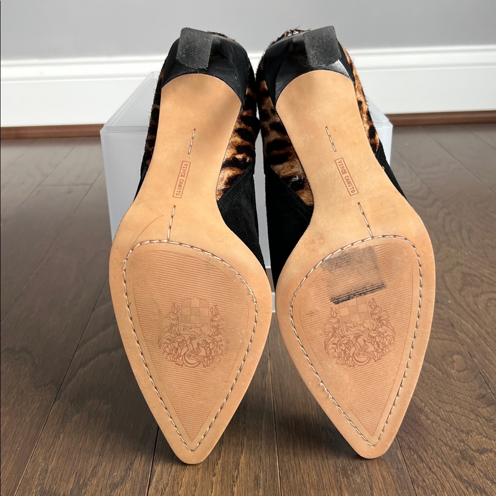 Vince Camuto Pentila Ankle Boots - Picture 8 of 11